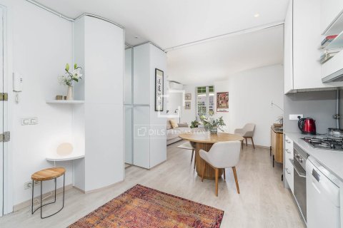 Apartment for sale in Barcelona, Spain 1 bedroom, 59 sq.m. No. 161431 - photo 15