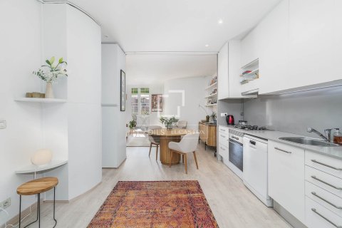 Apartment for sale in Barcelona, Spain 1 bedroom, 59 sq.m. No. 161431 - photo 16