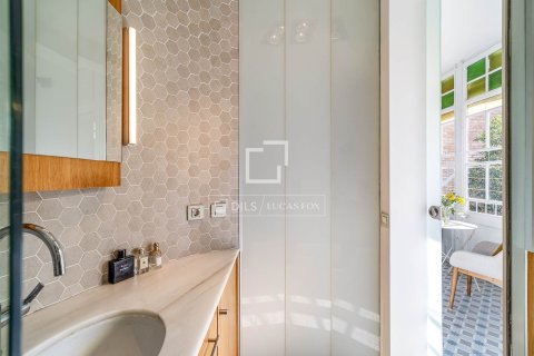 Apartment for sale in Barcelona, Spain 1 bedroom, 59 sq.m. No. 161431 - photo 28