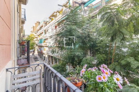 Apartment for sale in Barcelona, Spain 1 bedroom, 59 sq.m. No. 161431 - photo 22