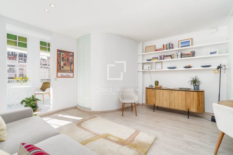 Apartment for sale in Barcelona, Spain 1 bedroom, 59 sq.m. No. 161431 - photo 8