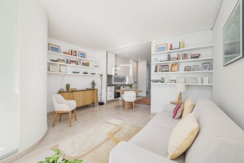 Apartment for sale in Barcelona, Spain 1 bedroom, 59 sq.m. No. 161431 - photo 9