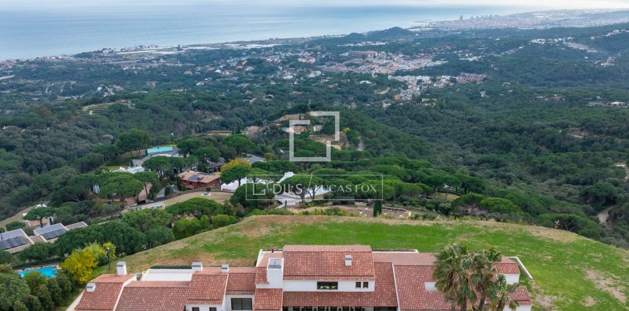 Villa in Sant Andreu de Llavaneres, Barcelona, Spain 8 bedrooms, 4000 sq.m. No. 161429