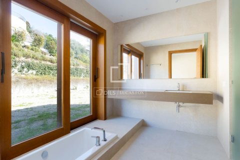 Villa for sale in Sant Andreu de Llavaneres, Barcelona, Spain 8 bedrooms, 4000 sq.m. No. 161429 - photo 25