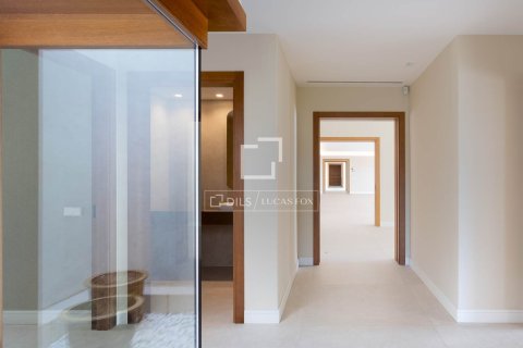 Villa for sale in Sant Andreu de Llavaneres, Barcelona, Spain 8 bedrooms, 4000 sq.m. No. 161429 - photo 18