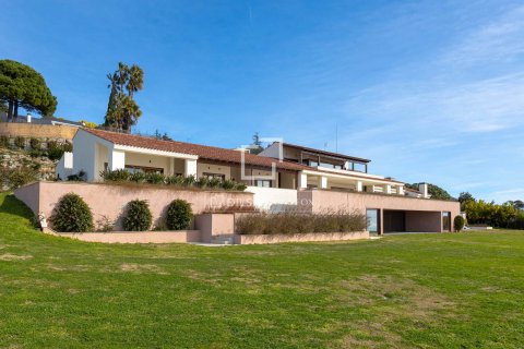 Villa for sale in Sant Andreu de Llavaneres, Barcelona, Spain 8 bedrooms, 4000 sq.m. No. 161429 - photo 6