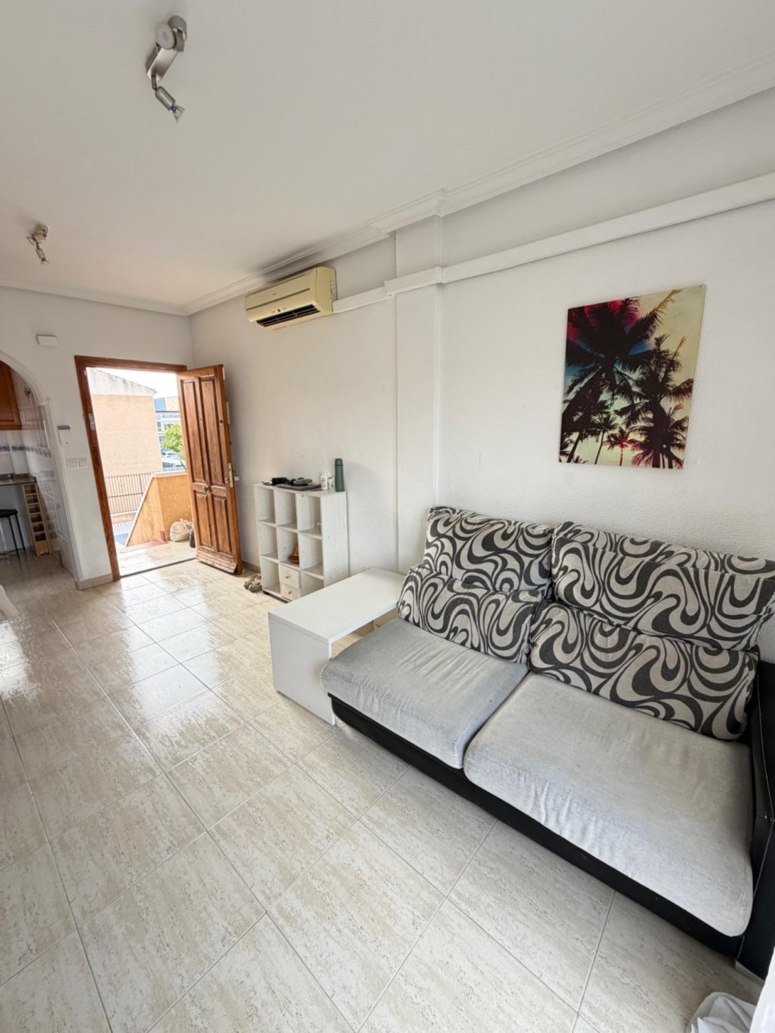 Apartamento en Torrevieja, Alicante, España 2 dormitorios, 56 m2 No. 183124