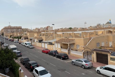 Apartamento en venta en Torrevieja, Alicante, España 2 dormitorios, 56 m2 No. 183124 - foto 10