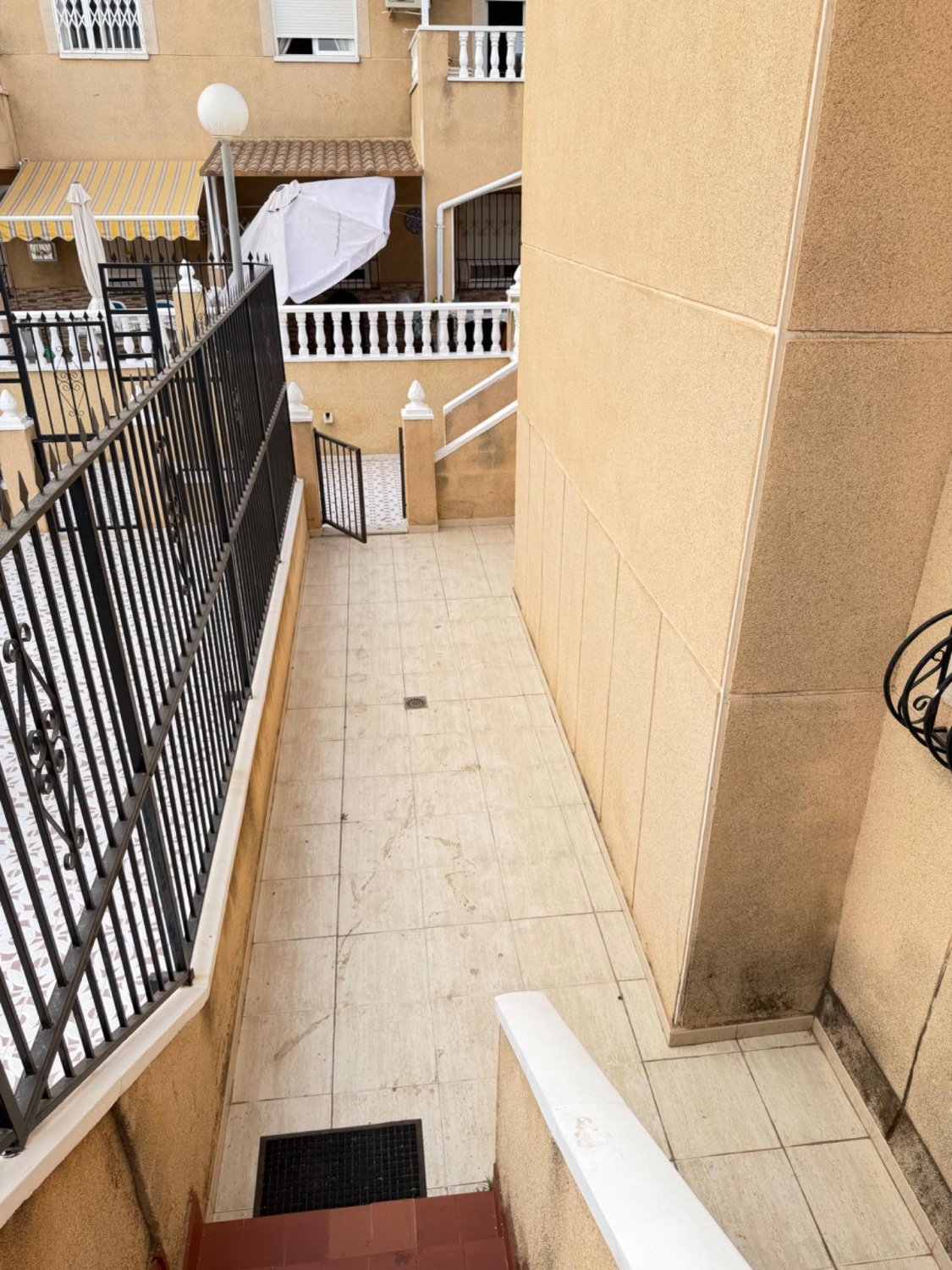Apartamento en Torrevieja, Alicante, España 2 dormitorios, 56 m2 No. 183124