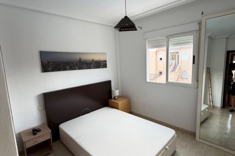 Apartamento en venta en Torrevieja, Alicante, España 2 dormitorios, 56 m2 No. 183124 - foto 15