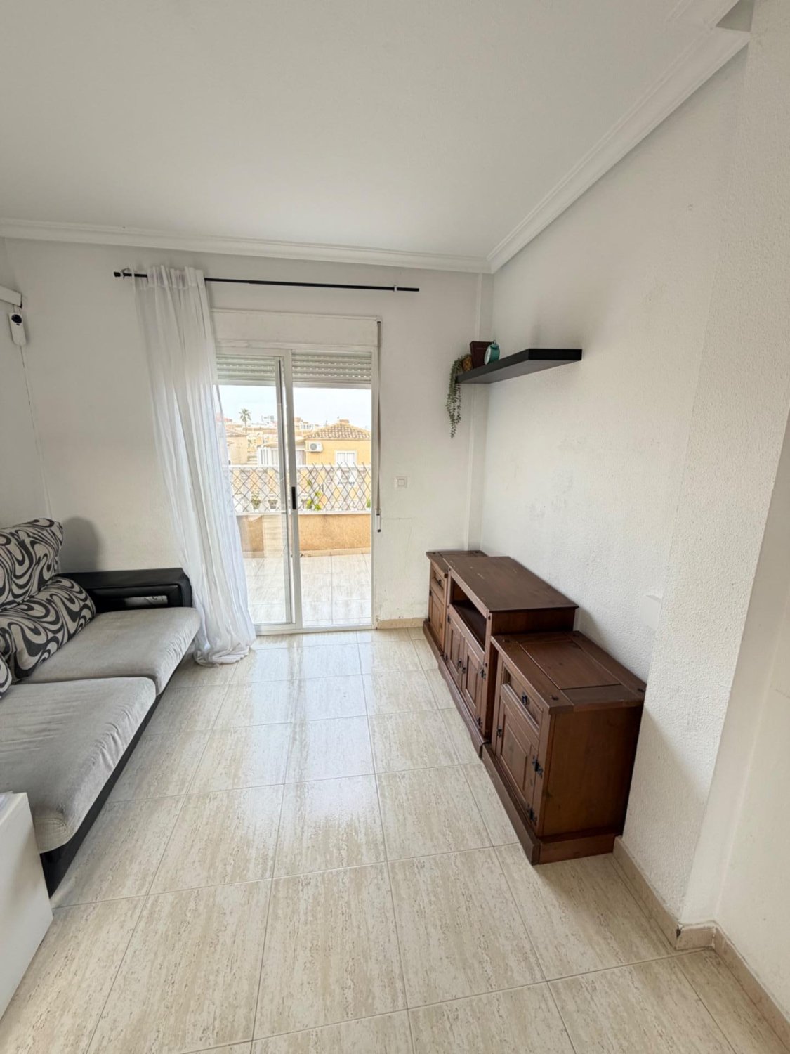 Apartamento en Torrevieja, Alicante, España 2 dormitorios, 56 m2 No. 183124