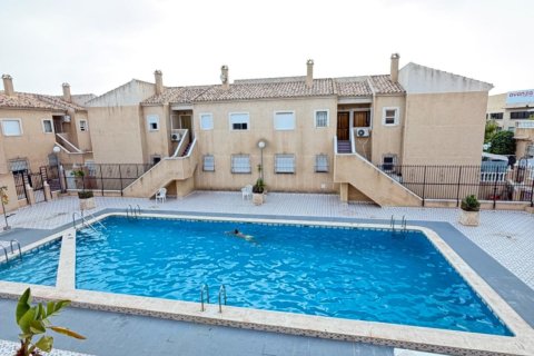 Apartamento en venta en Torrevieja, Alicante, España 2 dormitorios, 56 m2 No. 183124 - foto 12