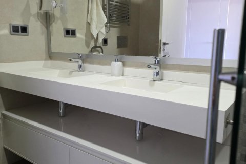 Apartamento en venta en Benidorm, Alicante, España 2 dormitorios, 98 m2 No. 183128 - foto 16