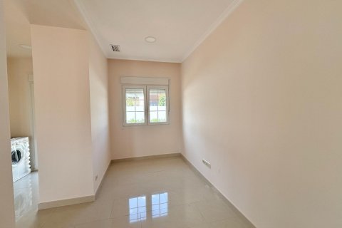 Villa for sale Alicante, Spain 4 bedrooms, 261 sq.m. No. 119769 - photo 12