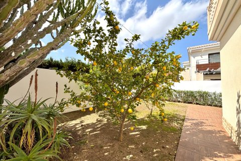 Villa for sale Alicante, Spain 4 bedrooms, 261 sq.m. No. 119769 - photo 7