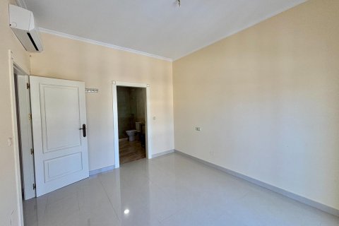 Villa for sale Alicante, Spain 4 bedrooms, 261 sq.m. No. 119769 - photo 19
