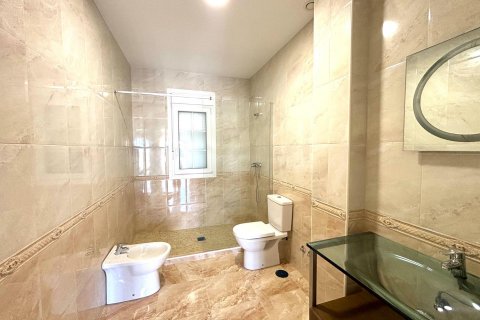 Villa for sale Alicante, Spain 4 bedrooms, 261 sq.m. No. 119769 - photo 17
