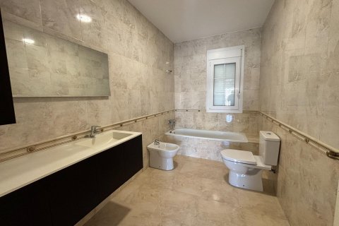 Villa for sale Alicante, Spain 4 bedrooms, 261 sq.m. No. 119769 - photo 21
