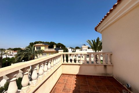 Villa for sale Alicante, Spain 4 bedrooms, 261 sq.m. No. 119769 - photo 23