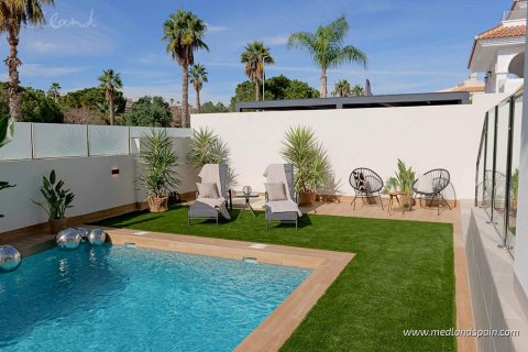 Willa w Rojales, Alicante, Hiszpania 3 sypialnie, 168 mkw. nr 155251 – zdjęcie 12