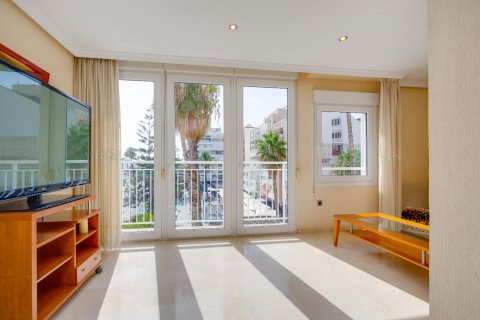 Townhouse for sale Torrevieja, Alicante, Spain 2 bedrooms, 100 sq.m. No. 114510 - photo 16