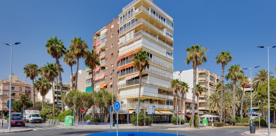 Townhouse Torrevieja, Alicante, Spain 2 bedrooms, 100 sq.m. No. 114510