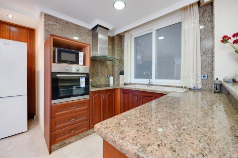 Townhouse for sale Torrevieja, Alicante, Spain 2 bedrooms, 100 sq.m. No. 114510 - photo 28