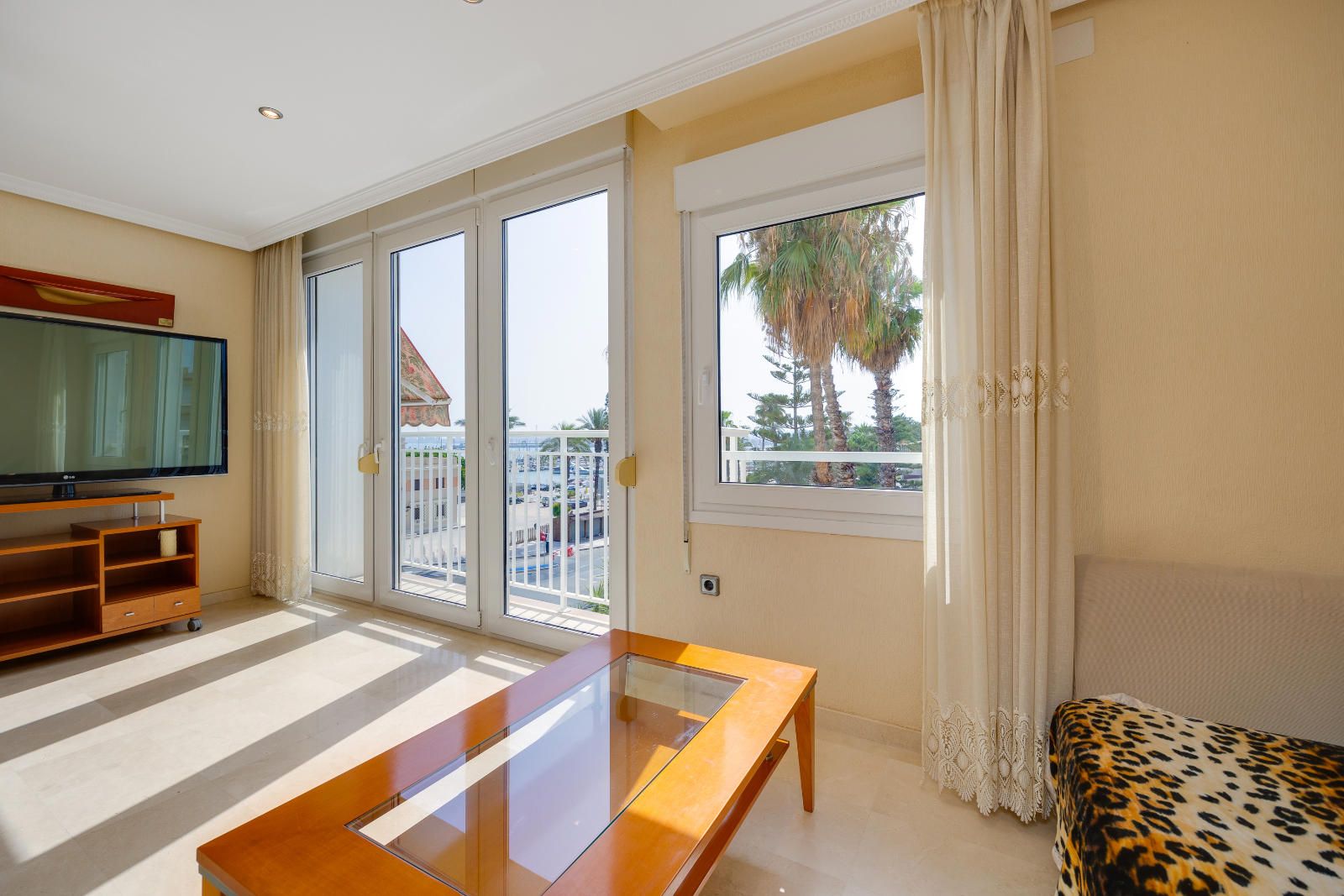 Radhus i Torrevieja, Alicante, Spanien 2 sovrum, 100 kvm. Nr. 114510