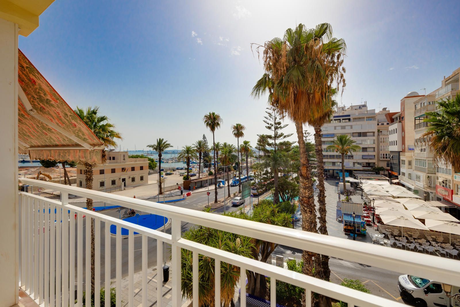 Radhus i Torrevieja, Alicante, Spanien 2 sovrum, 100 kvm. Nr. 114510