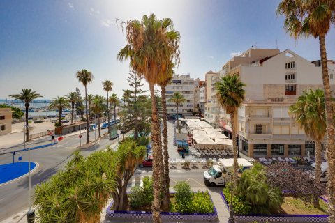 Townhouse for sale Torrevieja, Alicante, Spain 2 bedrooms, 100 sq.m. No. 114510 - photo 11