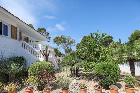 Villa for sale in Santa Ponsa, Mallorca, Spain 4 bedrooms, 270 sq.m. No. 179994 - photo 21