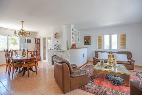 Villa for sale in Santa Ponsa, Mallorca, Spain 4 bedrooms, 270 sq.m. No. 179994 - photo 16
