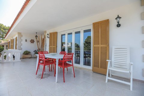 Villa for sale in Santa Ponsa, Mallorca, Spain 4 bedrooms, 270 sq.m. No. 179994 - photo 17