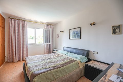 Villa for sale in Santa Ponsa, Mallorca, Spain 4 bedrooms, 270 sq.m. No. 179994 - photo 14