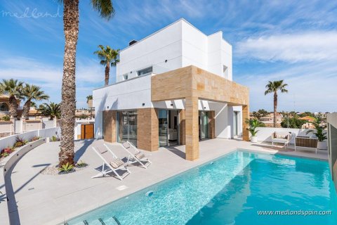 Villa pārdošanā Rojales, Alicante, Spānijā 4 istabas, 396 m2 Nr. 62610 - attēls 1