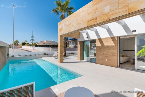 Villa pārdošanā Rojales, Alicante, Spānijā 4 istabas, 396 m2 Nr. 62610 - attēls 2