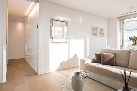 Lägenhet till salu i Barcelona, Spanien 2 sovrum, 75 kvm. Nr. 161392 - foto 13