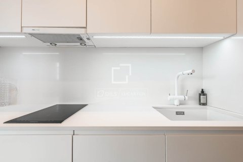 Lägenhet till salu i Barcelona, Spanien 2 sovrum, 75 kvm. Nr. 161392 - foto 16