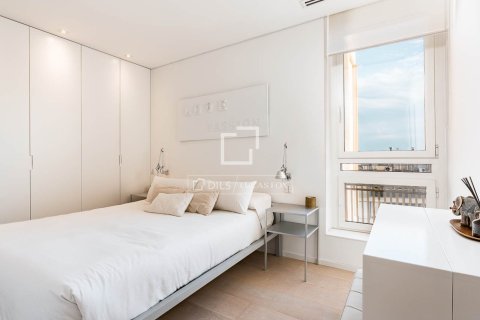 Lägenhet till salu i Barcelona, Spanien 2 sovrum, 75 kvm. Nr. 161392 - foto 26