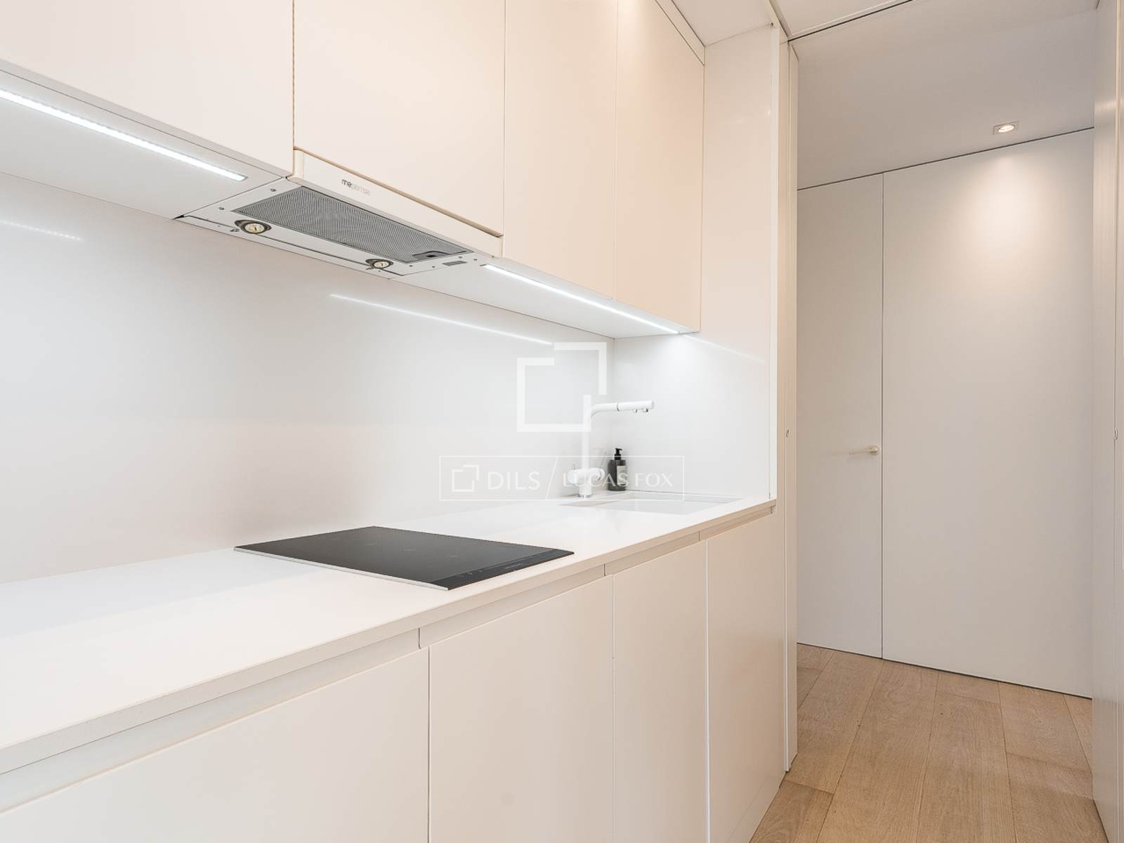 Apartment à Barcelona, Espagne 2 chambres, 78 m2 No. 161392