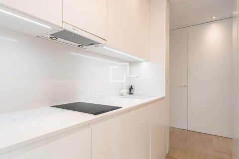 Lägenhet till salu i Barcelona, Spanien 2 sovrum, 75 kvm. Nr. 161392 - foto 18