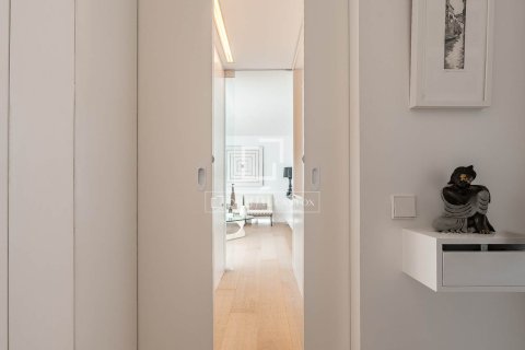 Lägenhet till salu i Barcelona, Spanien 2 sovrum, 75 kvm. Nr. 161392 - foto 20