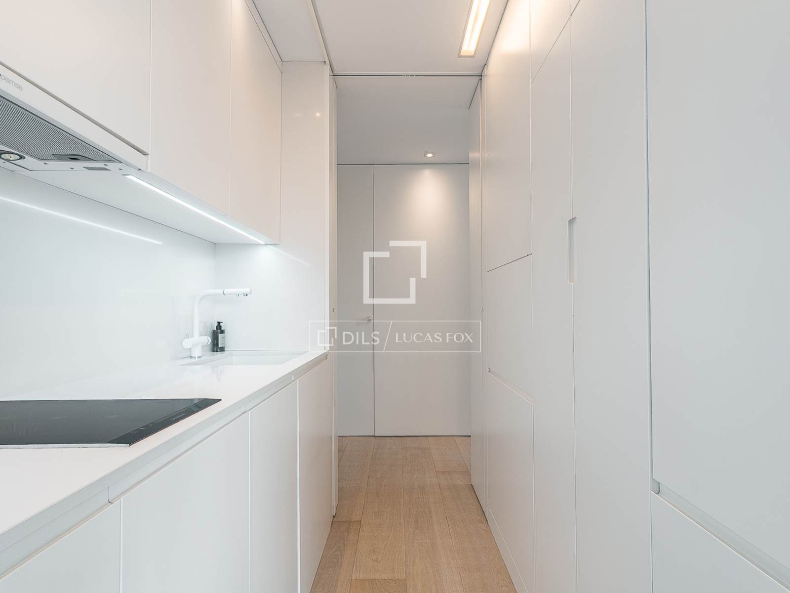 Apartment à Barcelona, Espagne 2 chambres, 78 m2 No. 161392