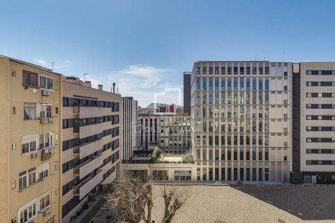 Appartamento in vendita a Barcelona, Spagna 3 camere da letto, 73 mq. N° 161394 - foto 24