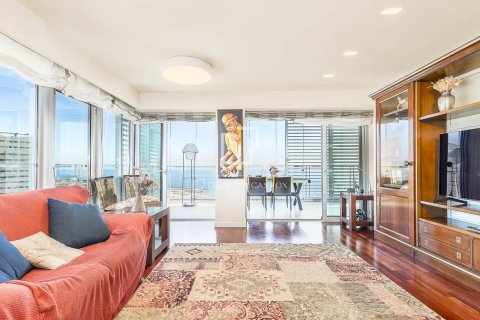 Lägenhet till salu i Barcelona, Spanien 3 sovrum, 159 kvm. Nr. 161398 - foto 3