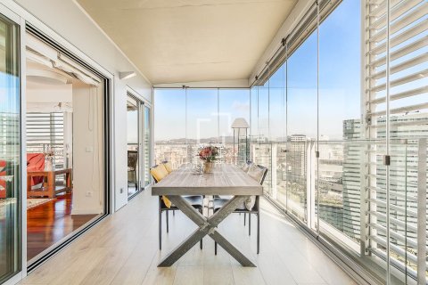 Lägenhet till salu i Barcelona, Spanien 3 sovrum, 159 kvm. Nr. 161398 - foto 17