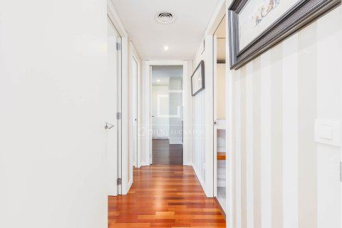 Lägenhet till salu i Barcelona, Spanien 3 sovrum, 159 kvm. Nr. 161398 - foto 24