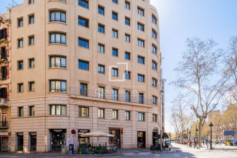 Apartment for sale in Barcelona, Spain 1 bedroom, 54 sq.m. No. 161393 - photo 20