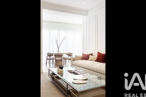 Apartamento en venta en Madrid, España 3 dormitorios, 161 m2 No. 172947 - foto 3