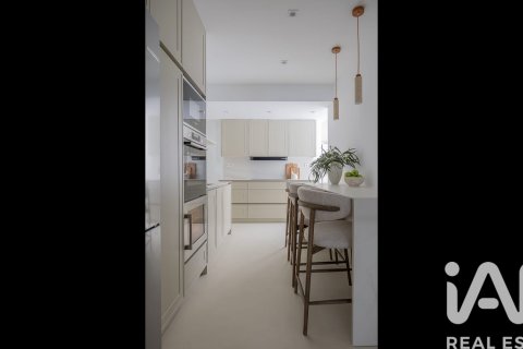 Apartamento en venta en Madrid, España 3 dormitorios, 161 m2 No. 172947 - foto 16